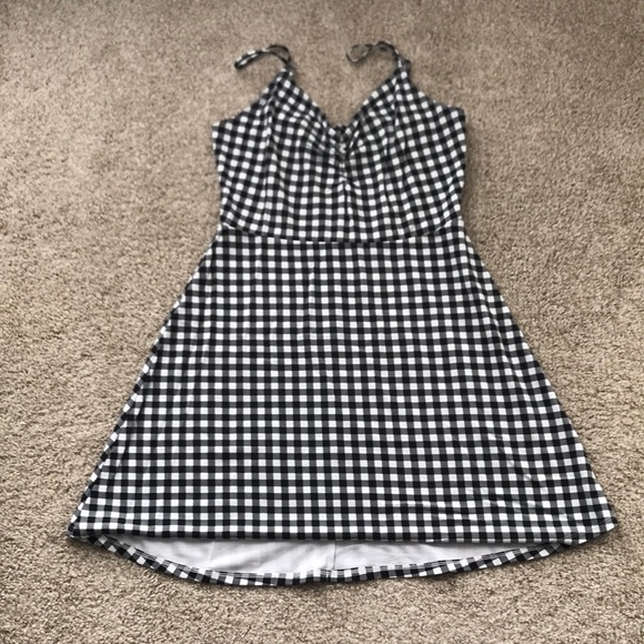 Express Dresses & Skirts - NWOT Express gingham sundress Express Dresses & Skirts - NWOT Express gingham sundress